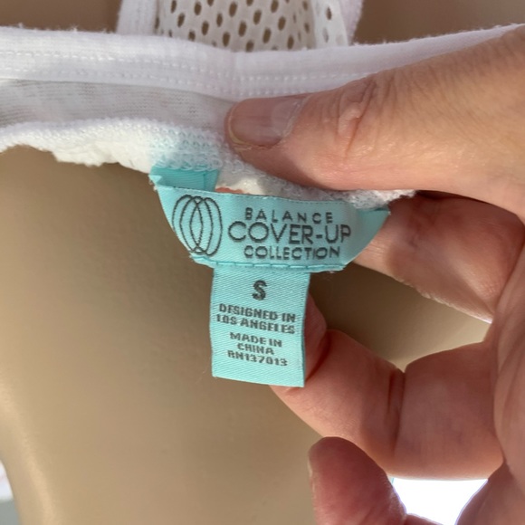 Cover-up - Picture 7 of 7